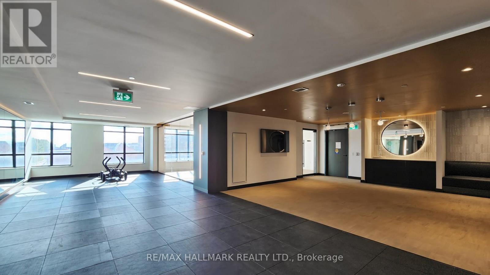 1221 - 181 Sterling Road, Toronto, ON - Indoor Photo Showing Other Room