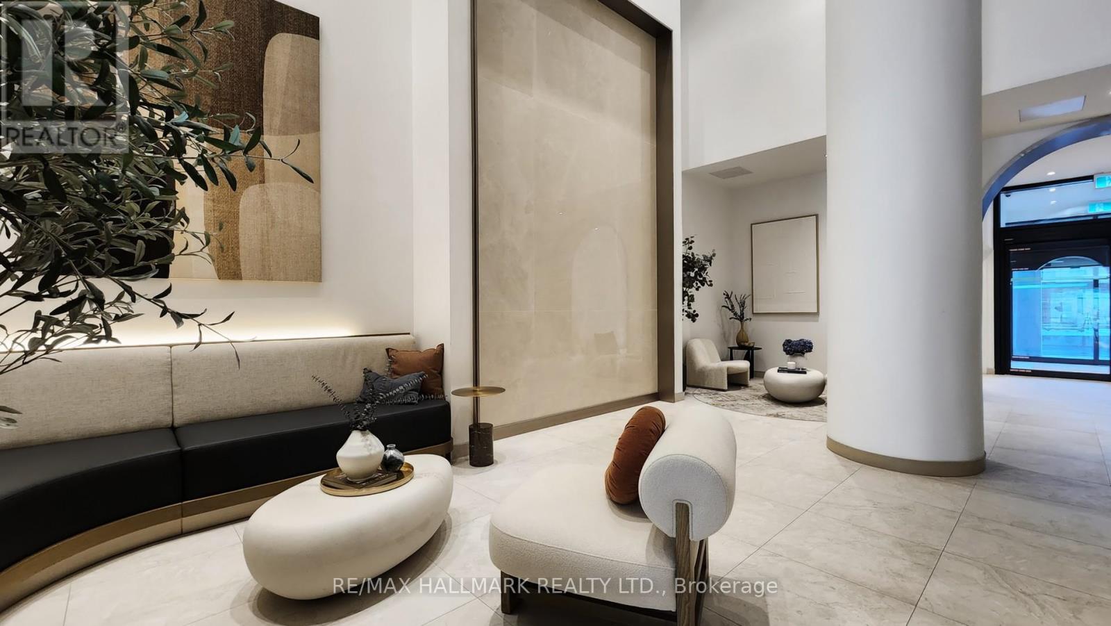 1221 - 181 Sterling Road, Toronto, ON - Indoor