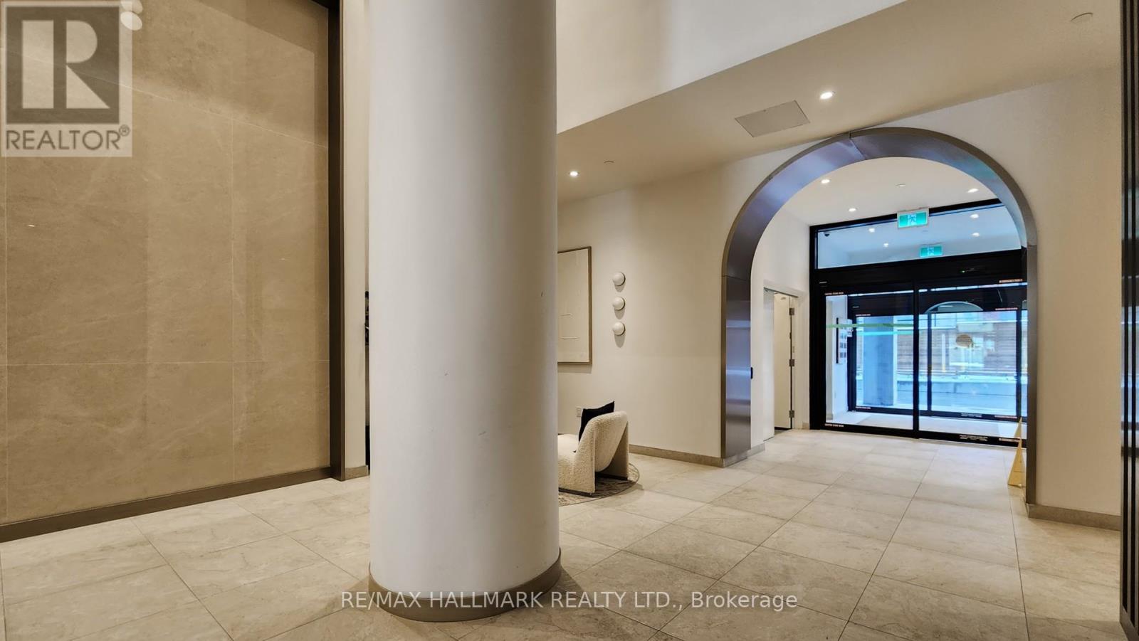 1221 - 181 Sterling Road, Toronto, ON - Indoor Photo Showing Other Room