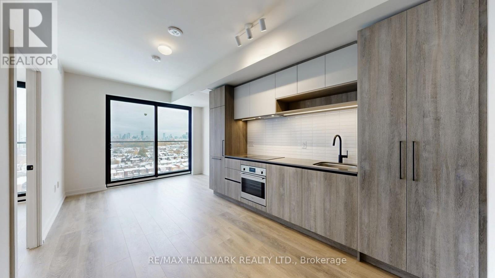 1221 - 181 Sterling Road, Toronto, ON - Indoor