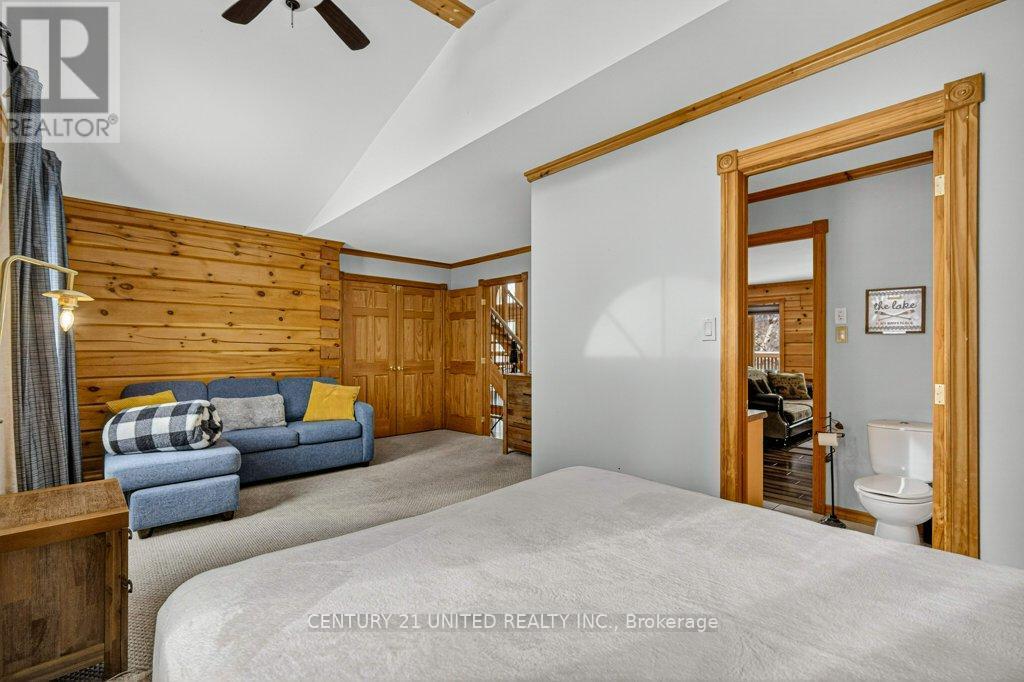 2 Darvell Lane, Trent Lakes, ON - Indoor Photo Showing Bedroom