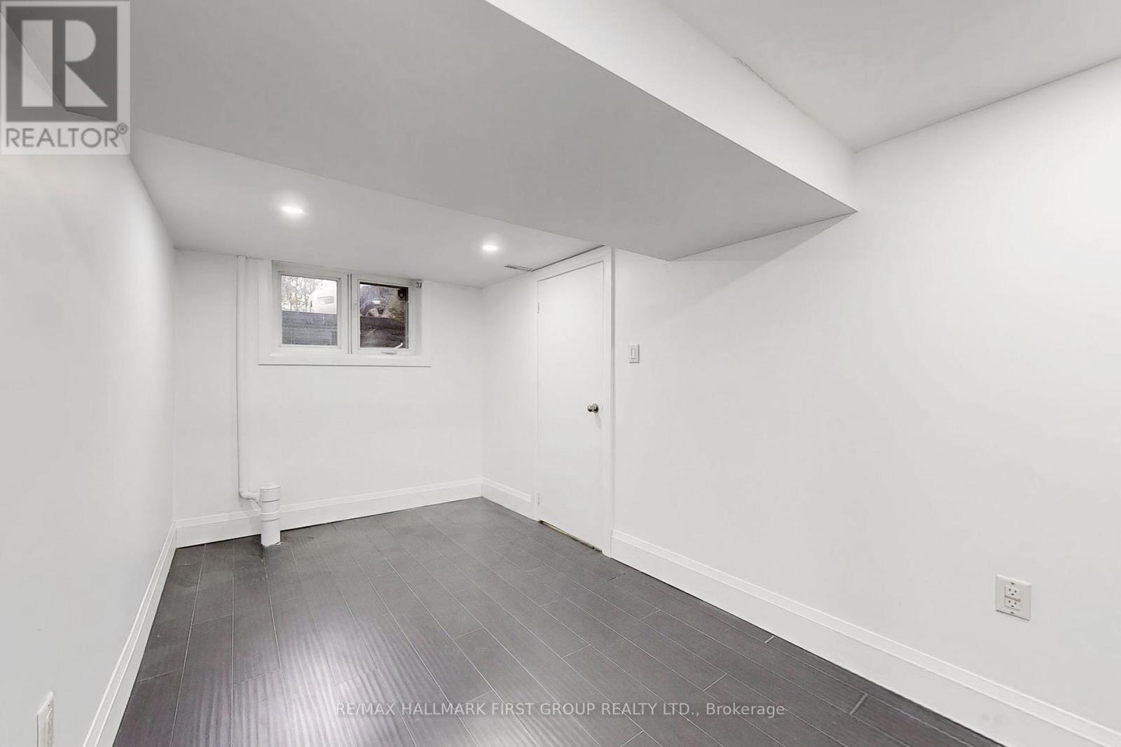 1 Bramwell Drive, Ajax, ON - Indoor Photo Showing Other Room