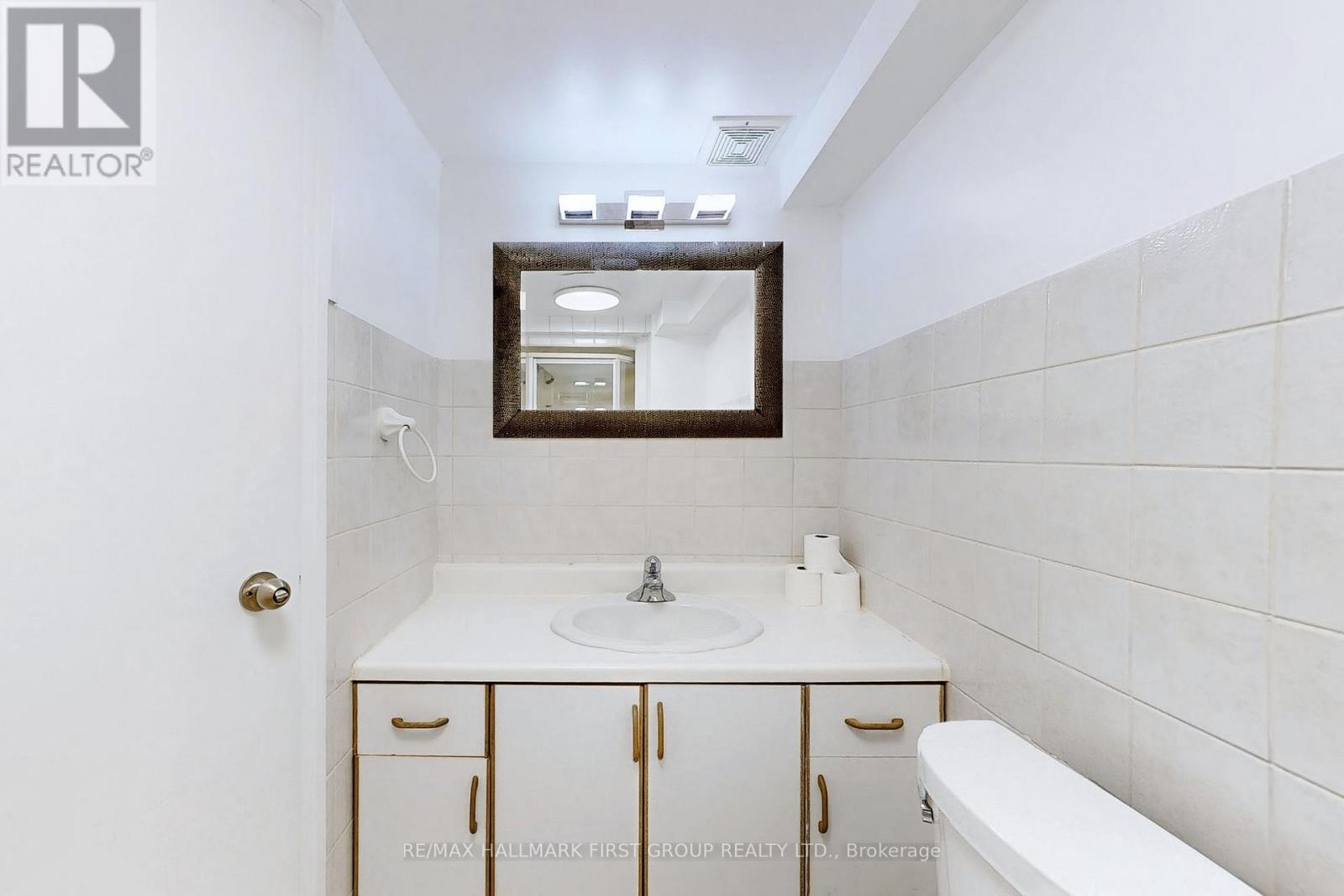 1 Bramwell Drive, Ajax, ON - Indoor Photo Showing Bathroom