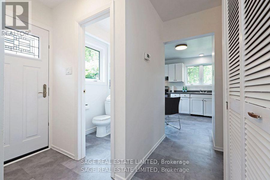 51 Prince Philip Boulevard, Toronto, ON - Indoor Photo Showing Other Room