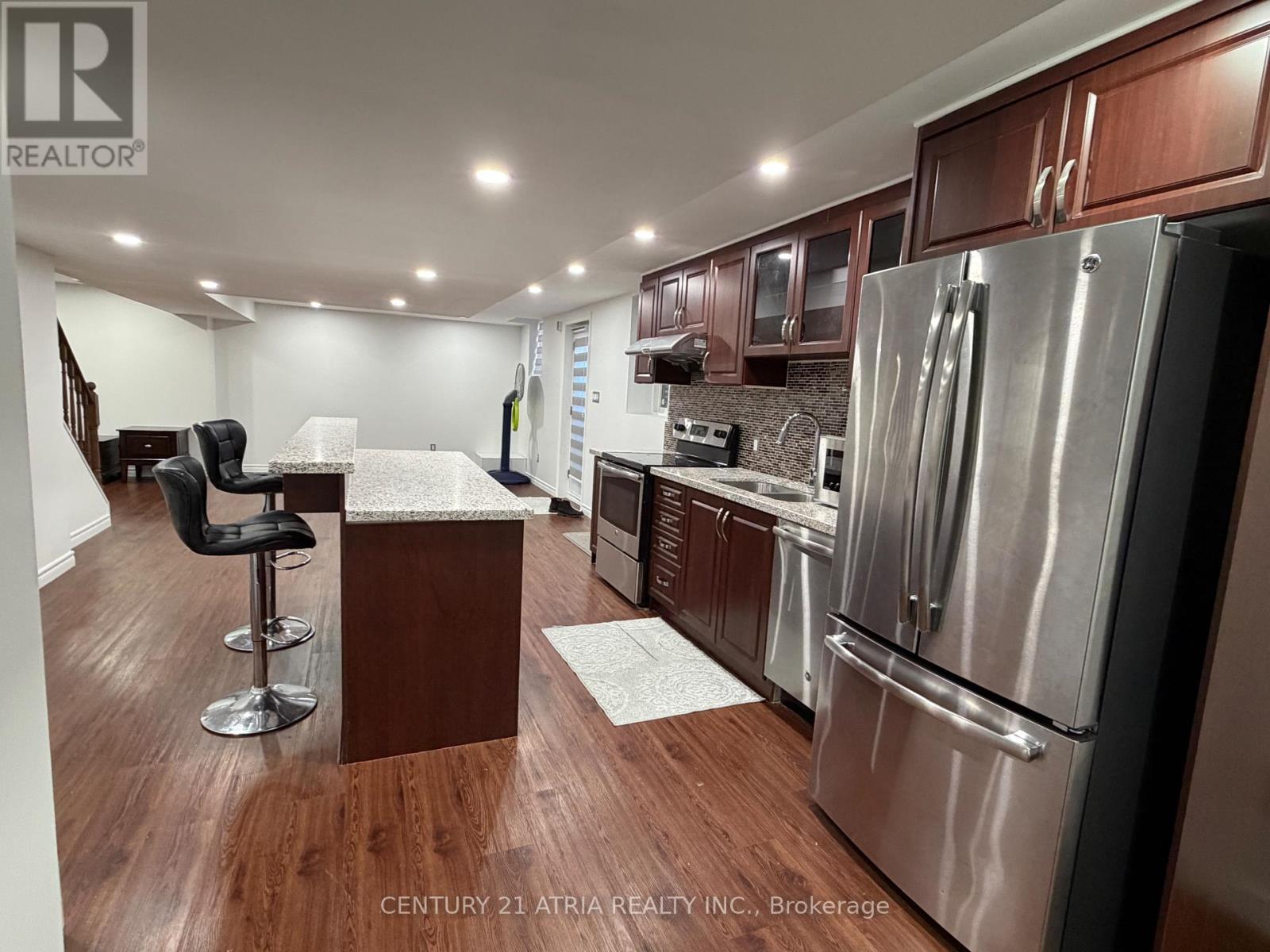 31 Seggar Avenue, Ajax, ON - Indoor Photo Showing Kitchen