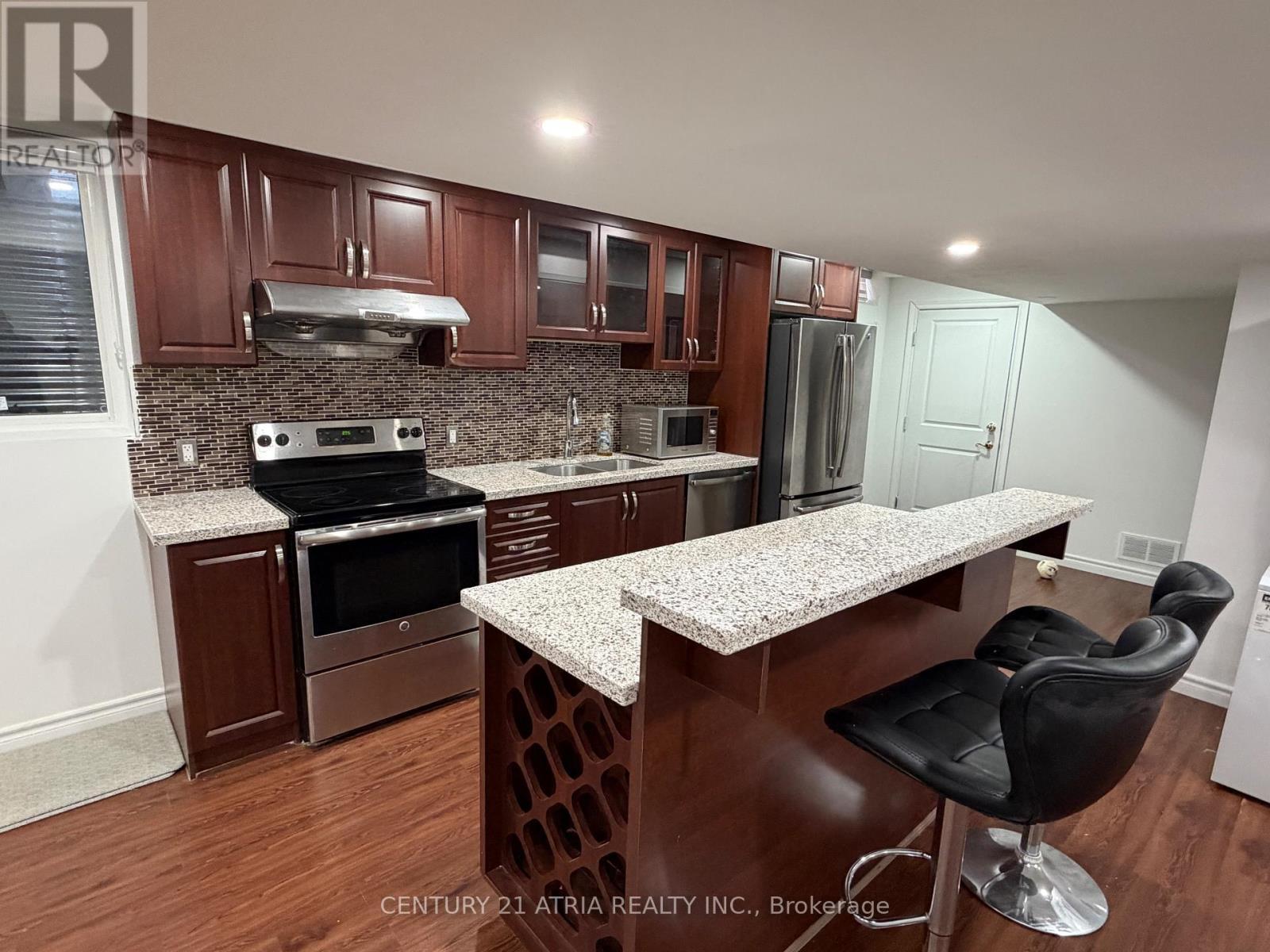 31 Seggar Avenue, Ajax, ON - Indoor Photo Showing Kitchen With Double Sink