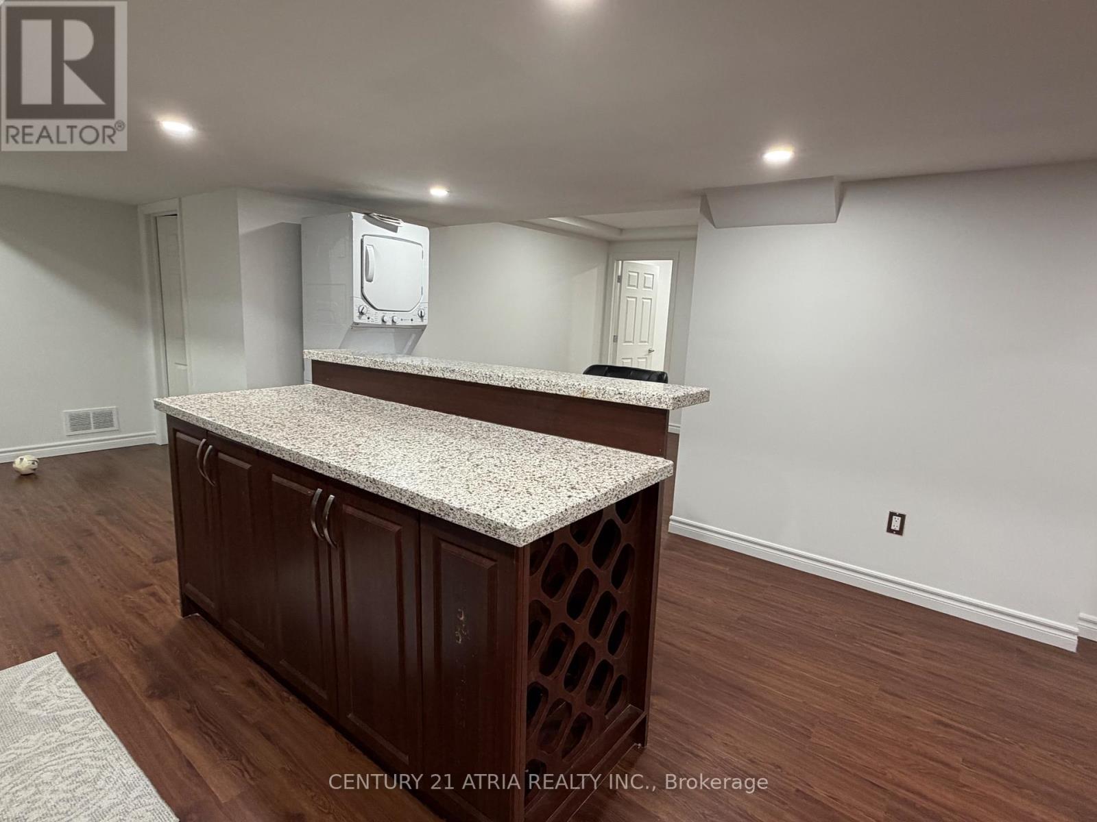 Island - 31 Seggar Avenue, Ajax, ON - Indoor