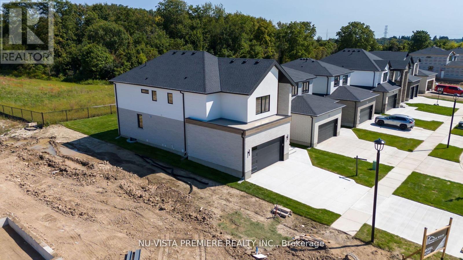 1181 Honeywood Drive, London South (South U), ON - Outdoor