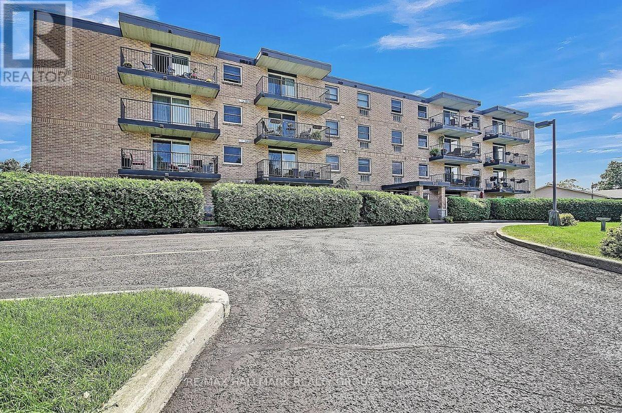 104 - 206 Woodward Street, Carleton Place, ON - Outdoor