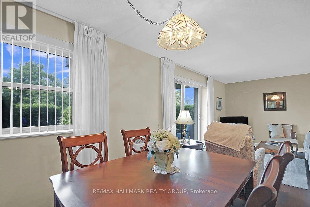 104 - 206 Woodward Street, Carleton Place, ON - Indoor Photo Showing Dining Room