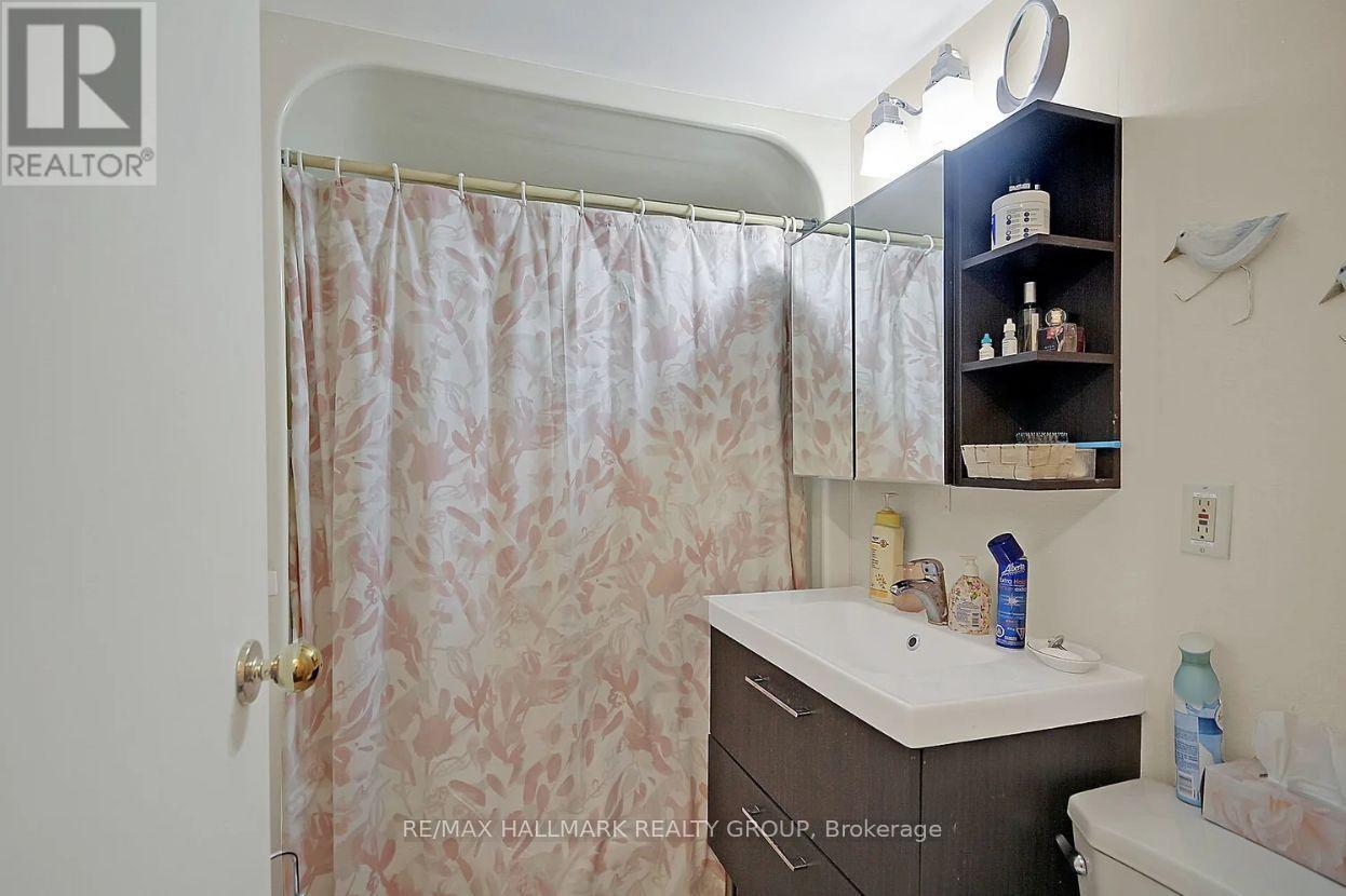 104 - 206 Woodward Street, Carleton Place, ON - Indoor Photo Showing Bathroom