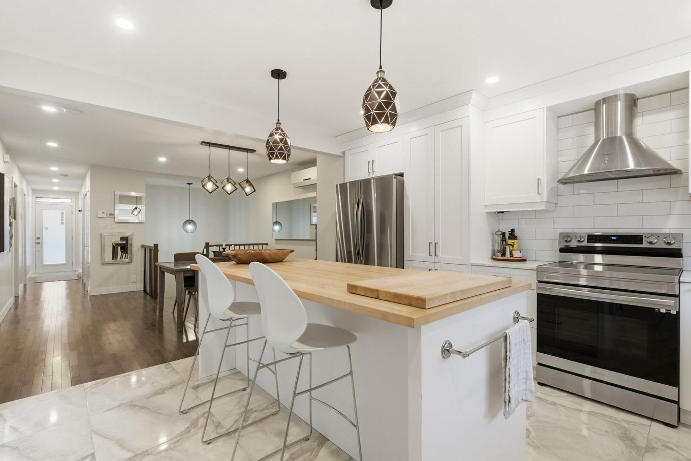 Kitchen - 2375 - 2377 Rue Louis-Veuillot, Montréal (Mercier/Hochelaga-Maisonneuve), QC - Indoor Photo Showing Kitchen With Upgraded Kitchen