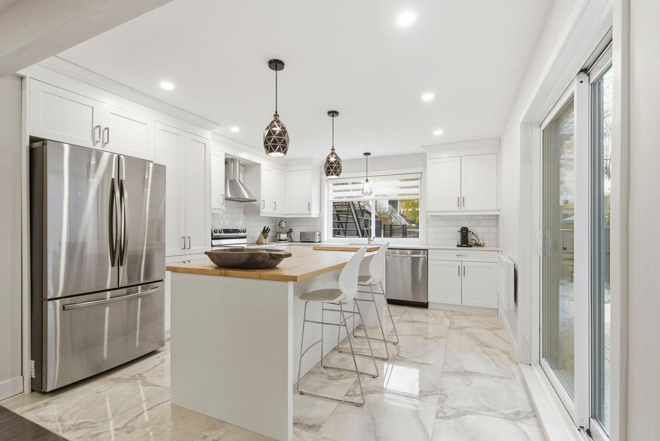 Kitchen - 2375 - 2377 Rue Louis-Veuillot, Montréal (Mercier/Hochelaga-Maisonneuve), QC - Indoor Photo Showing Kitchen With Upgraded Kitchen
