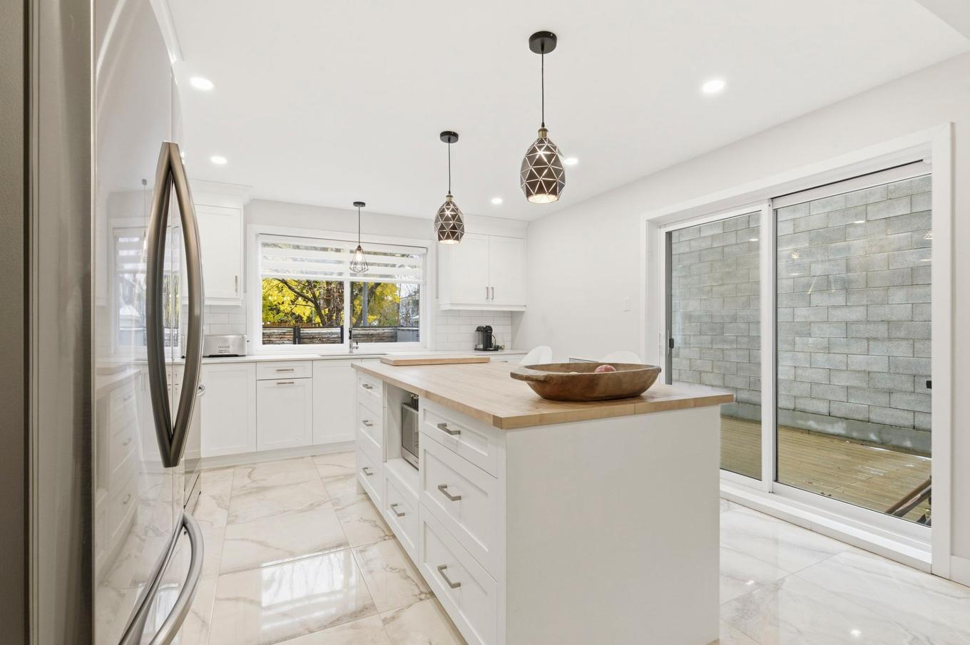 Kitchen - 2375 - 2377 Rue Louis-Veuillot, Montréal (Mercier/Hochelaga-Maisonneuve), QC - Indoor Photo Showing Kitchen With Upgraded Kitchen