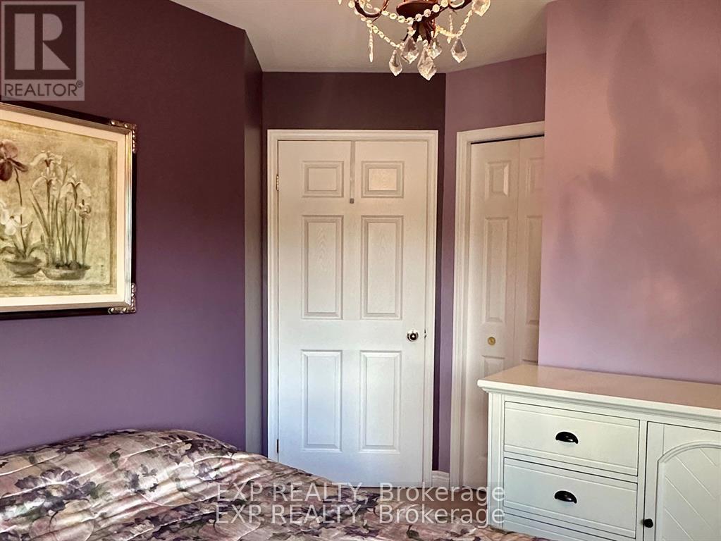 2011 Main Street, Norfolk, ON - Indoor Photo Showing Bedroom