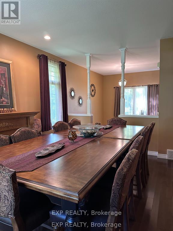 2011 Main Street, Norfolk, ON - Indoor Photo Showing Dining Room