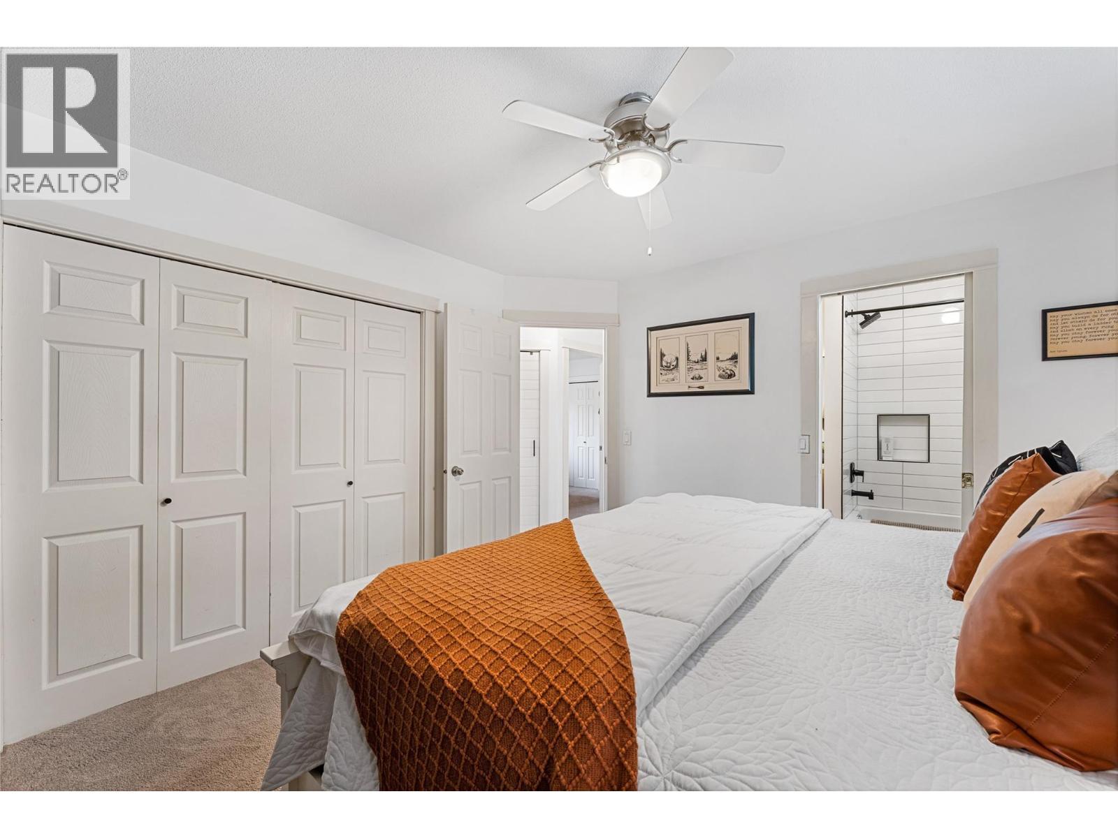 3380 Mciver Road, West Kelowna, BC - Indoor Photo Showing Bedroom