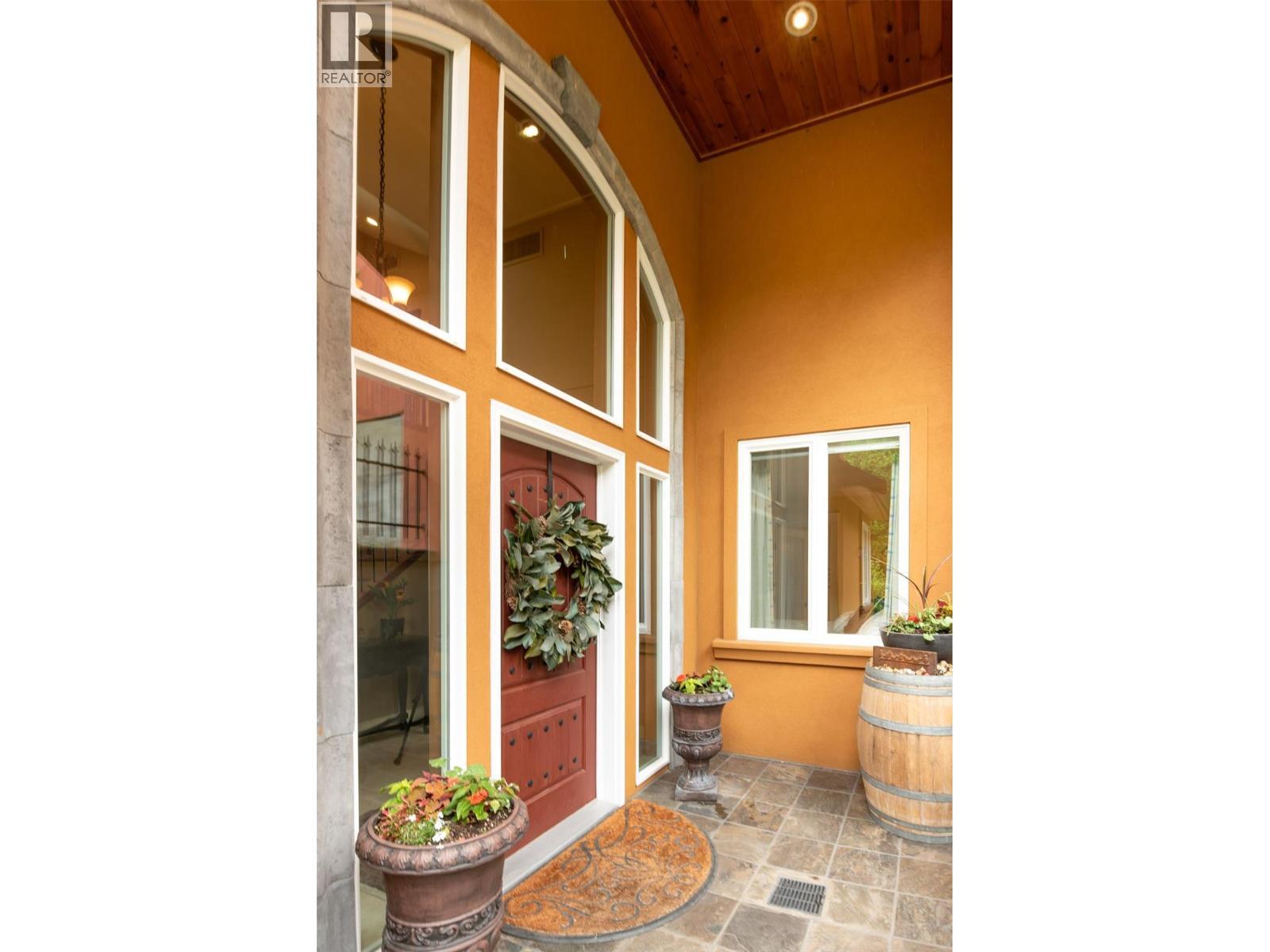 683 Westside Road S, West Kelowna, BC - With Exterior