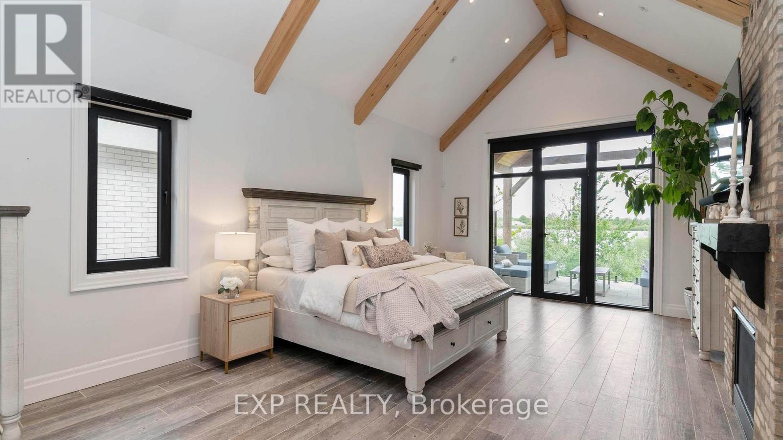 Primary bedroom - 253 - 9861 Glendon Drive, Middlesex Centre (Komoka), ON