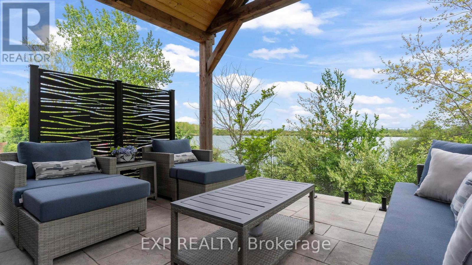 253 - 9861 Glendon Drive, Middlesex Centre (Komoka), ON