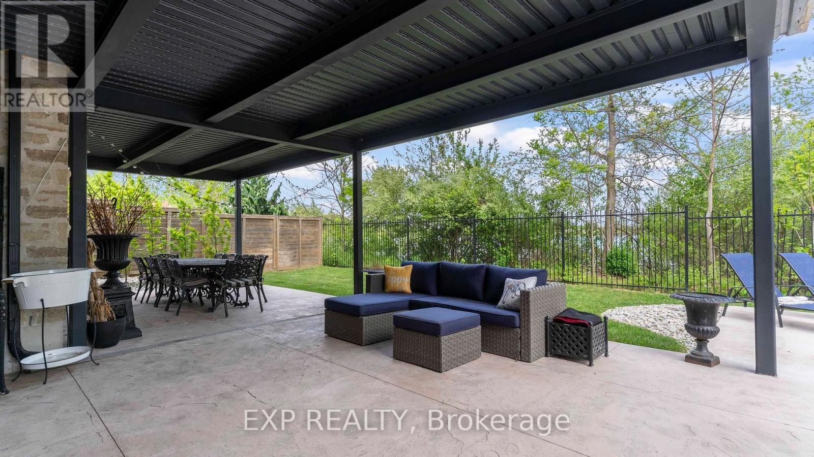 253 - 9861 Glendon Drive, Middlesex Centre (Komoka), ON