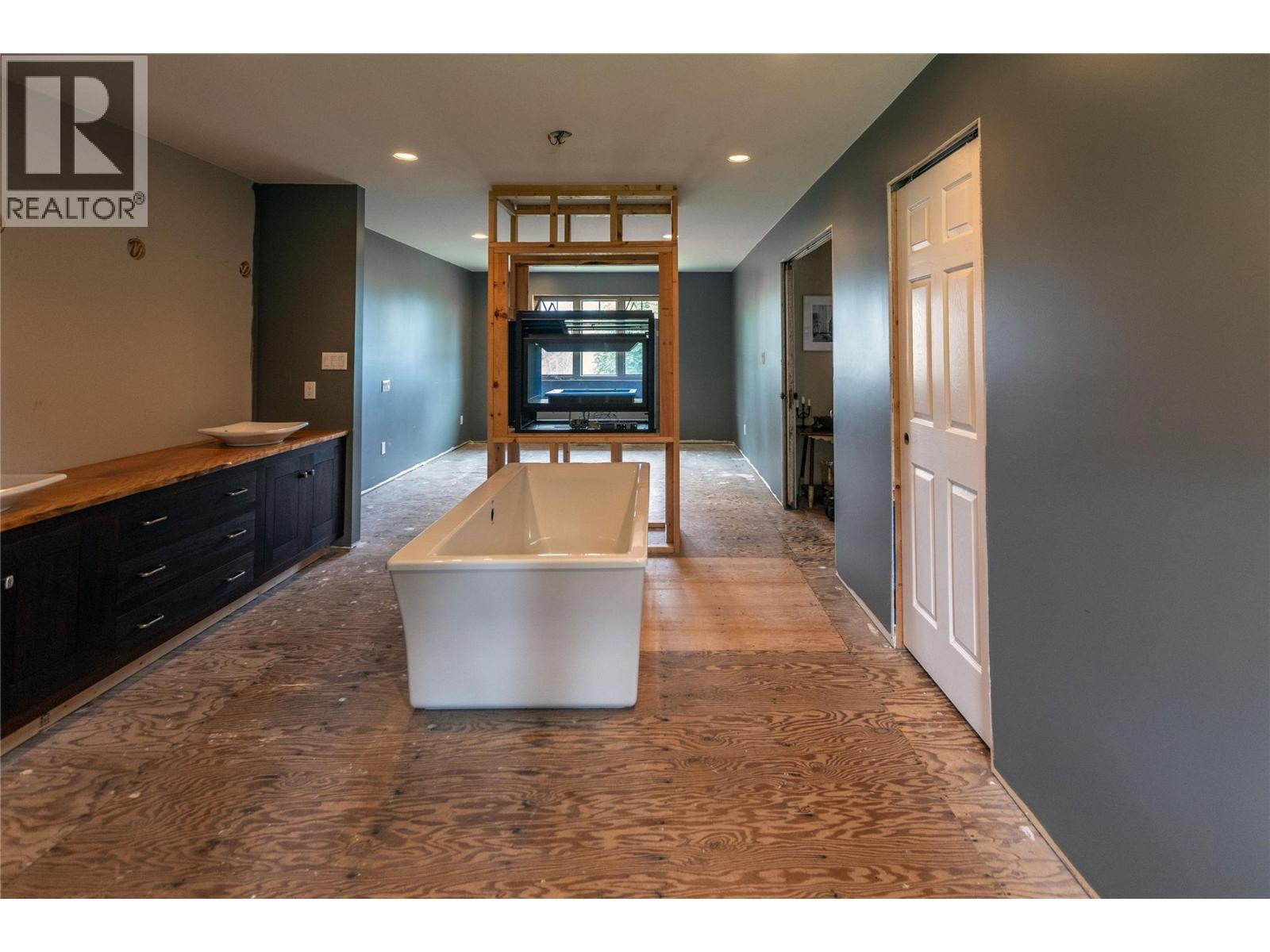 2523 Evans Road, Celista, BC