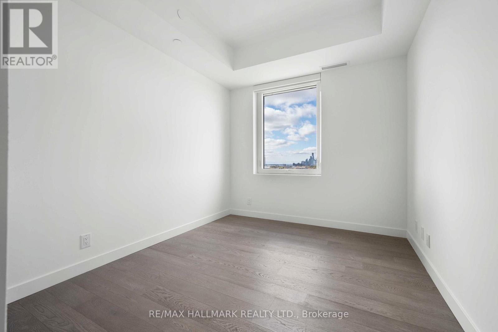 Primary bedroom - 1310 - 1050 Eastern Avenue, Toronto, ON - Indoor Photo Showing Other Room