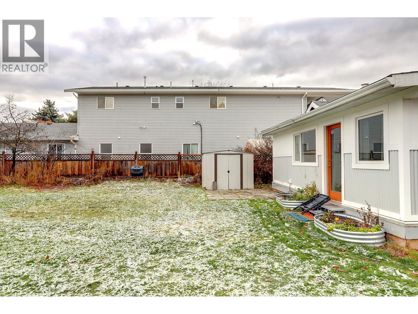 4005 24 Street, Vernon, BC - Outdoor With Exterior