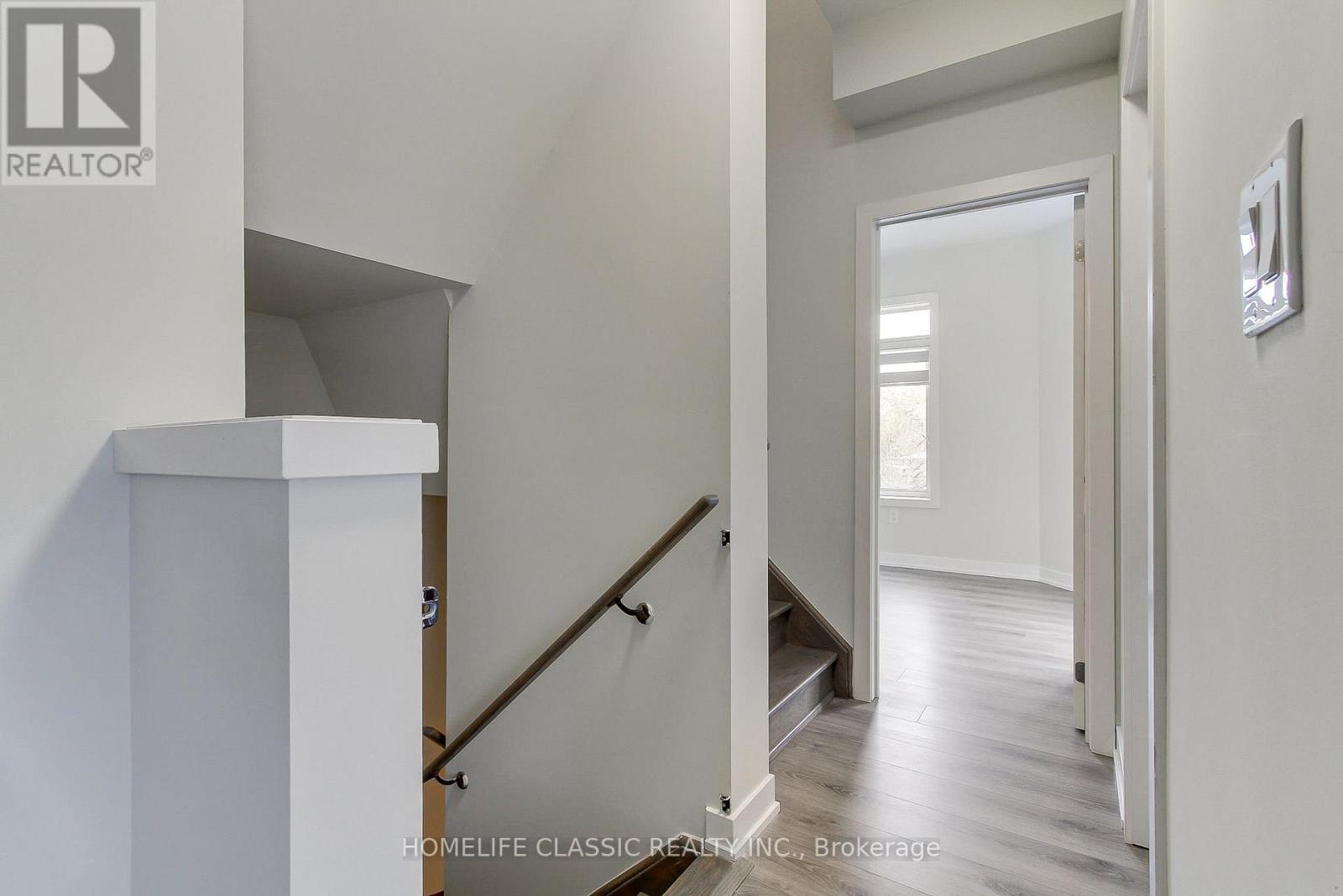 #1 - 590 North Service Road, Hamilton, ON - Indoor Photo Showing Other Room