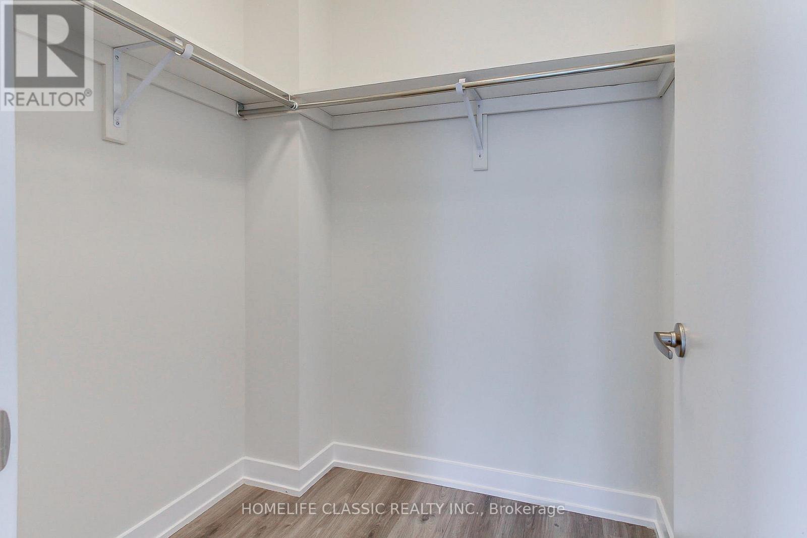 #1 - 590 North Service Road, Hamilton, ON - Indoor With Storage