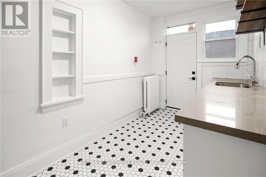 5 - 312 Aberdeen Avenue, Hamilton, ON - Indoor