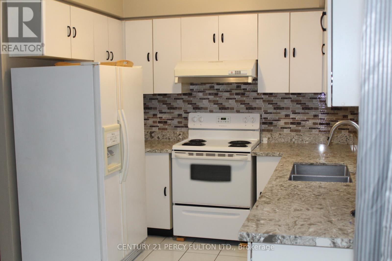 83 Barnes Drive, Ajax, ON - Indoor Photo Showing Kitchen With Double Sink