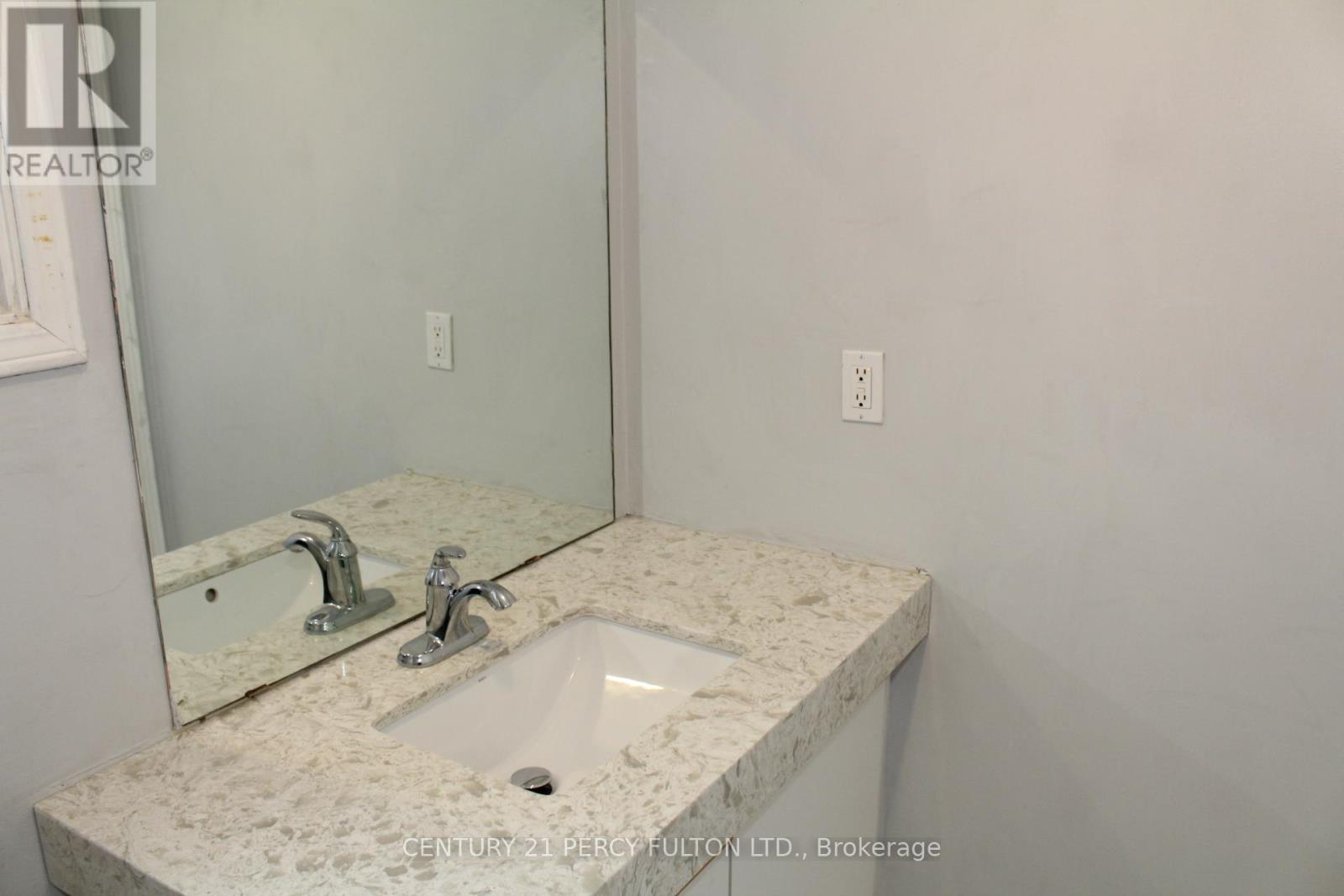 83 Barnes Drive, Ajax, ON - Indoor Photo Showing Bathroom