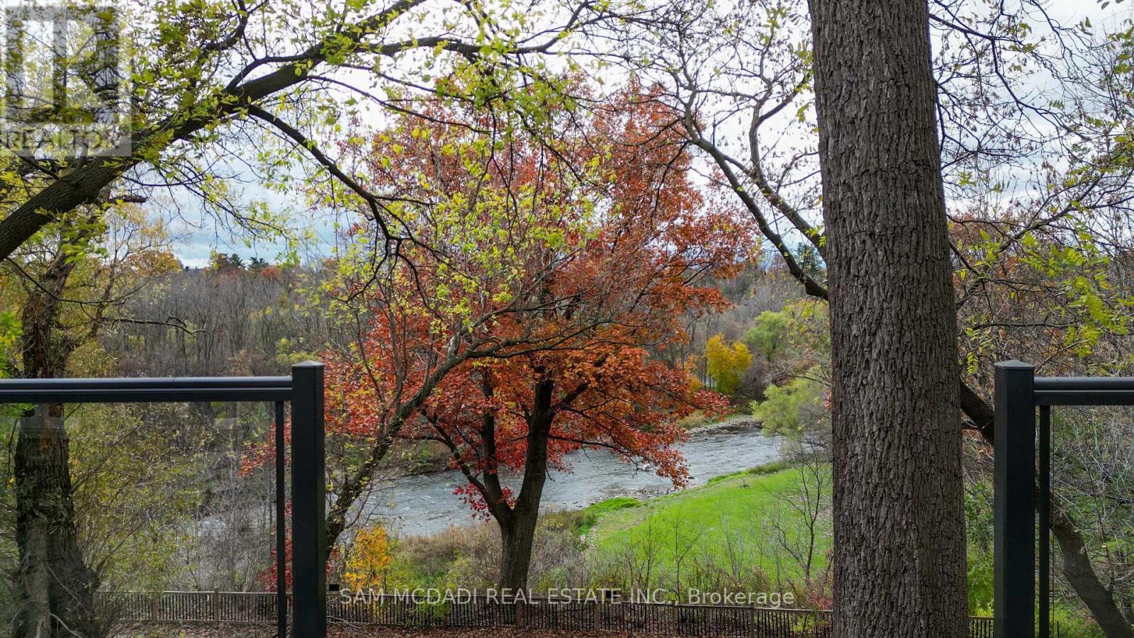 2552 Jarvis Street, Mississauga, ON - Outdoor With View