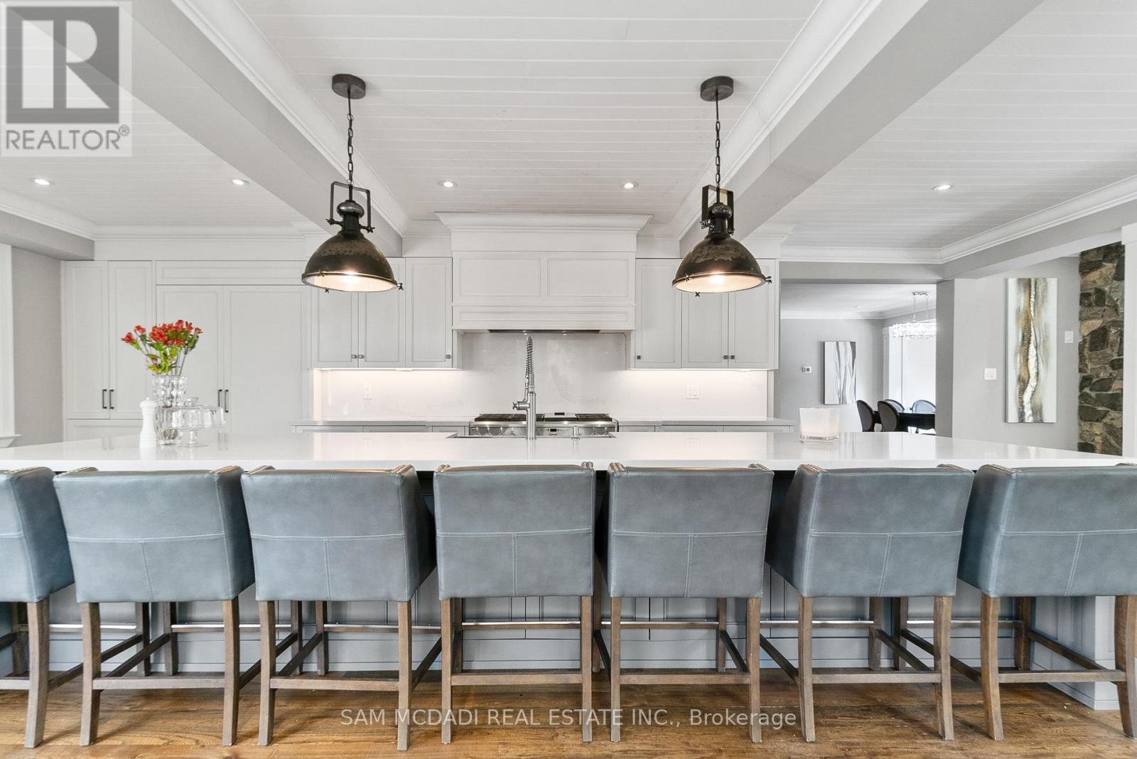 2552 Jarvis Street, Mississauga, ON - Indoor