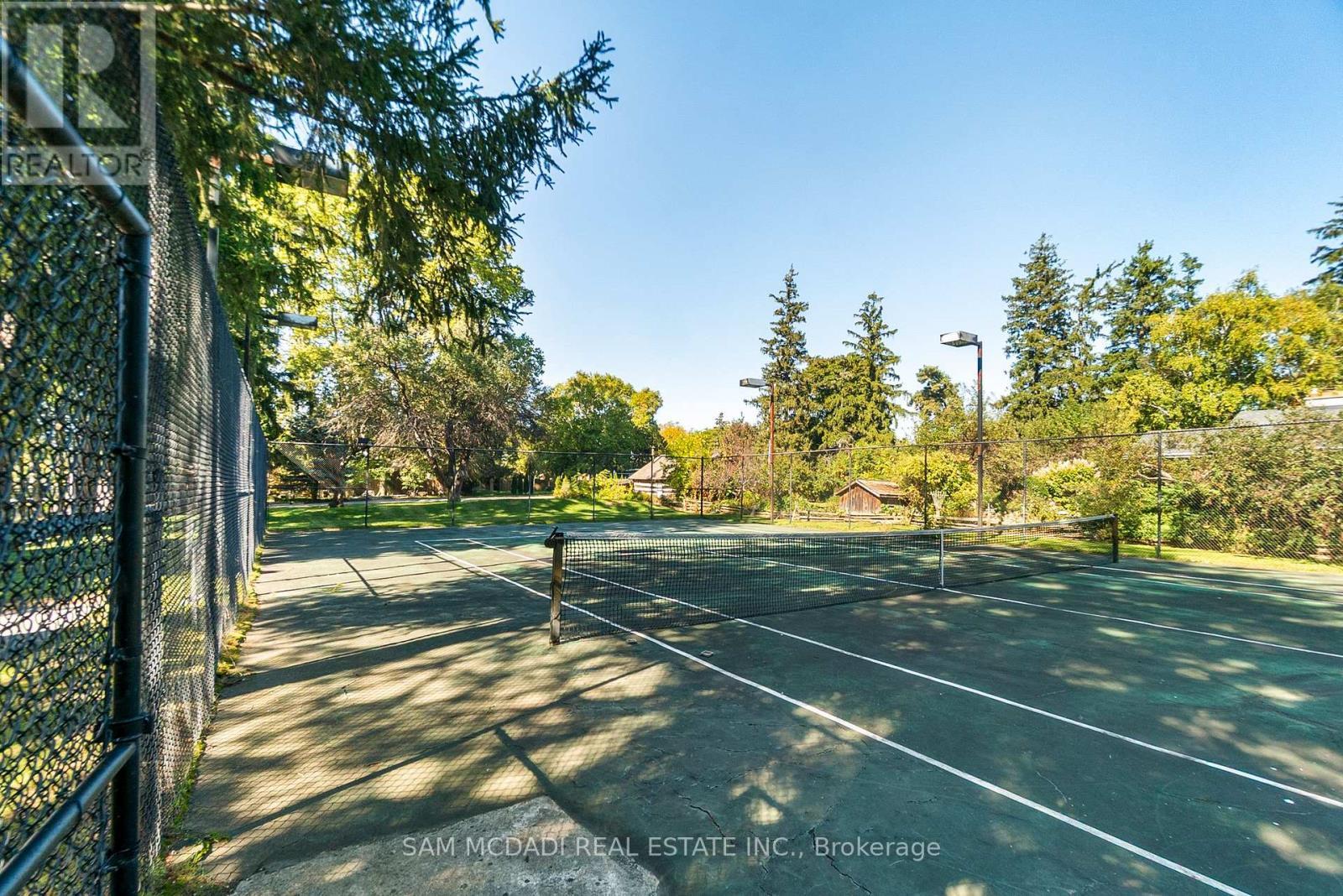 2552 Jarvis Street, Mississauga, ON - Outdoor With View