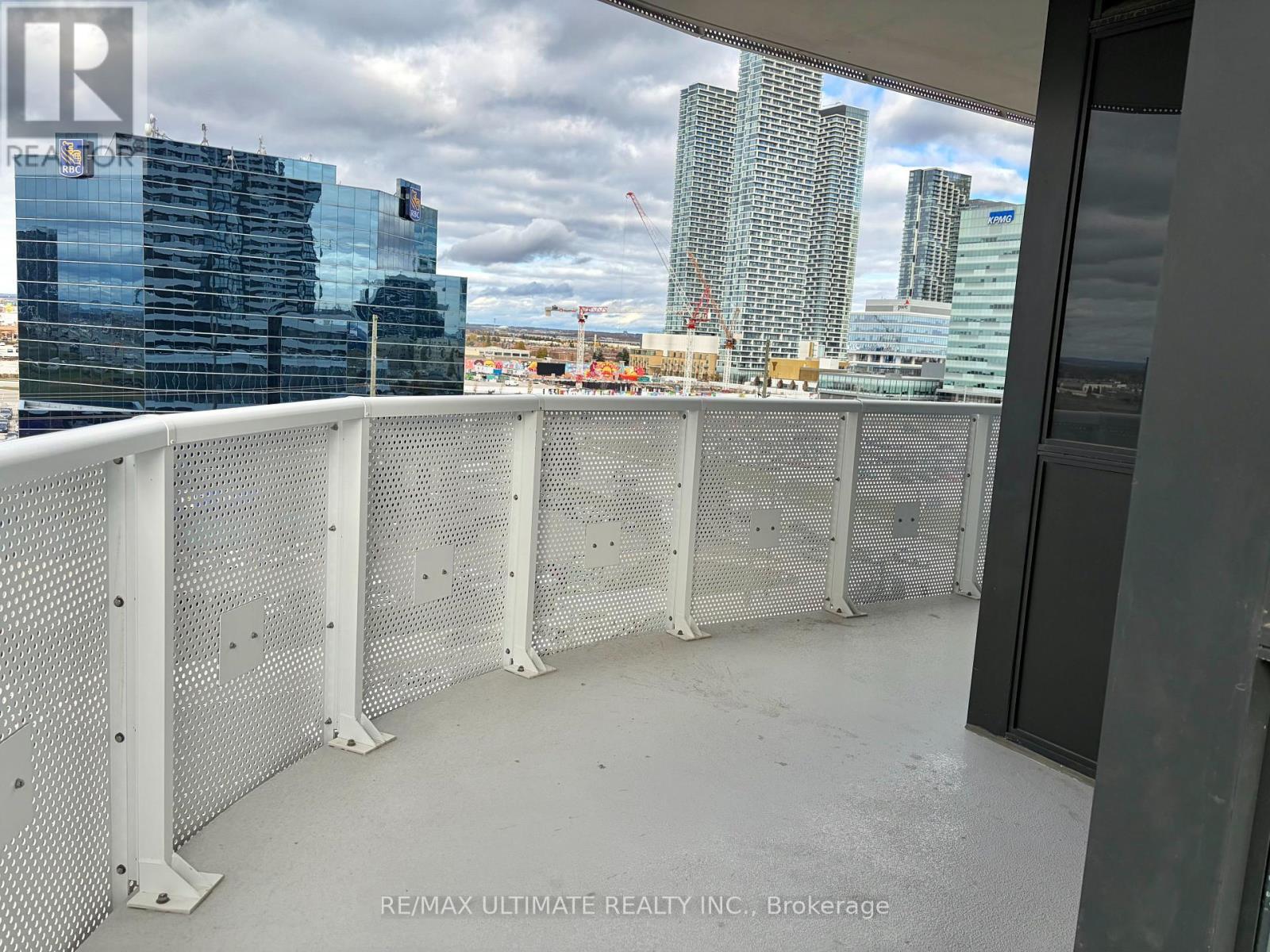 702 - 8 Interchange Way, Vaughan, ON - Outdoor With Balcony