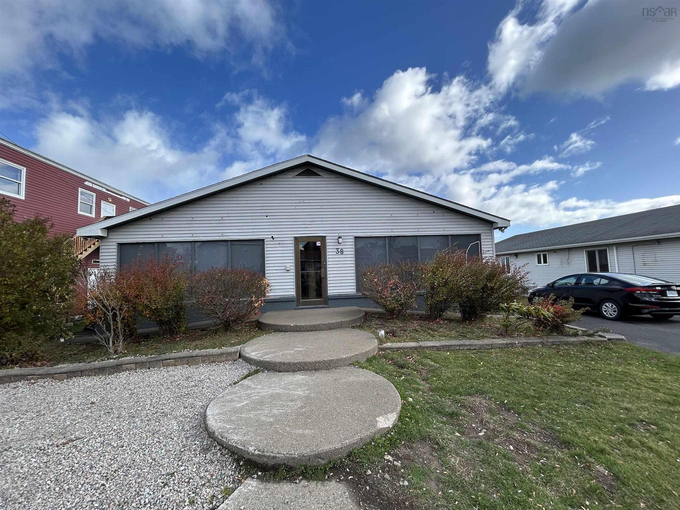 38 Mckeen Street, Glace Bay, NS