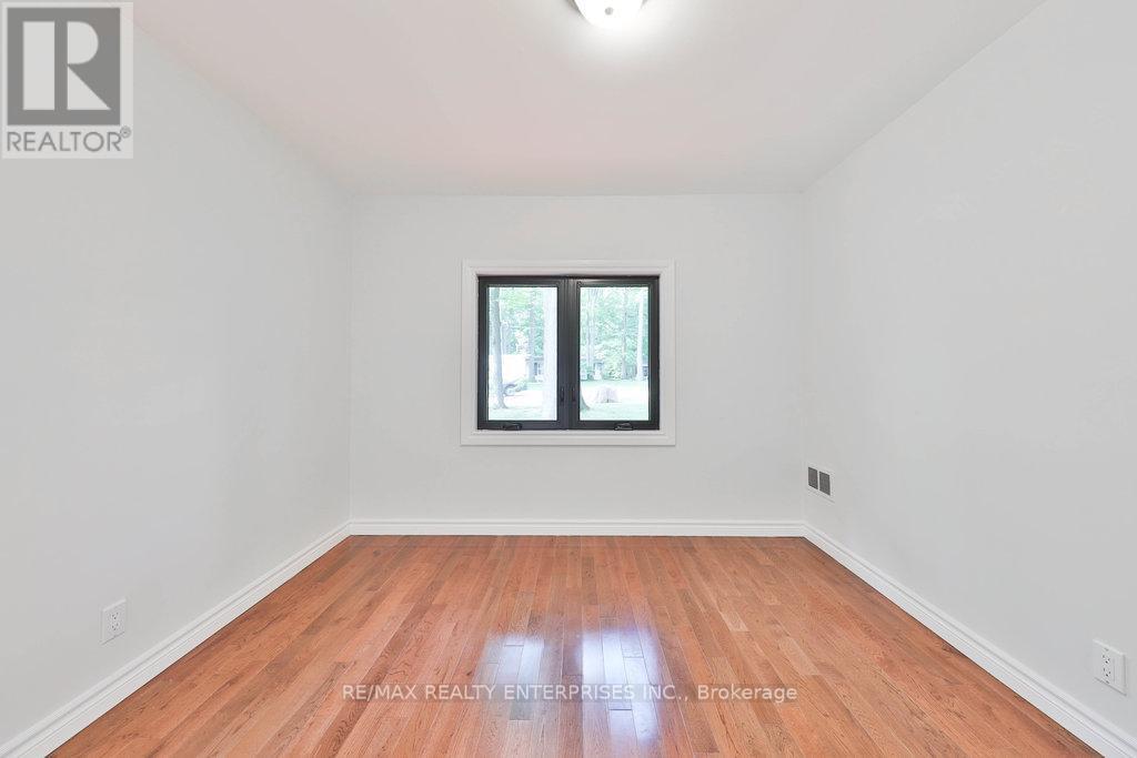 1389 Milton Avenue, Mississauga, ON - Indoor Photo Showing Other Room