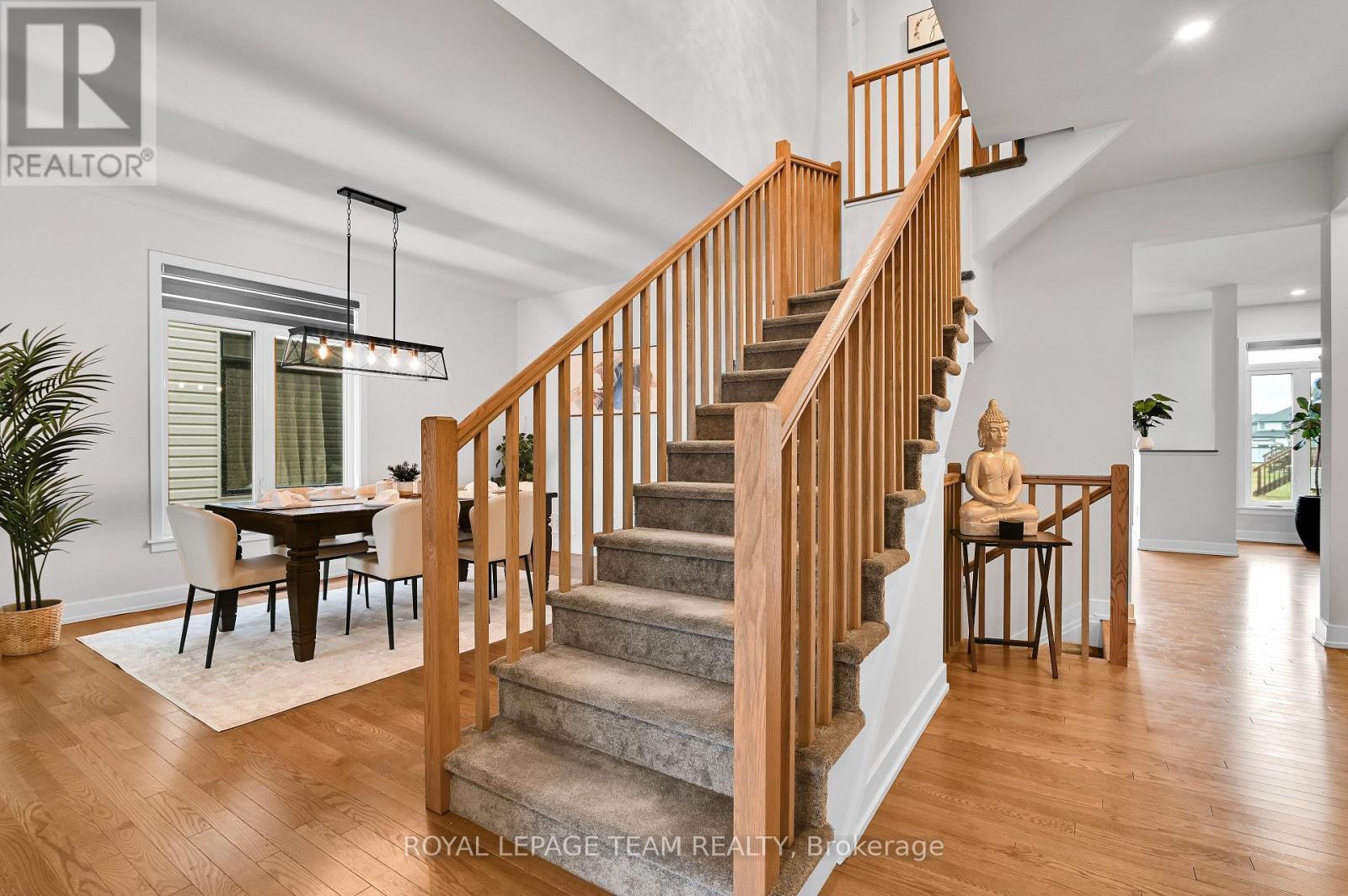 202 Zinnia Way, Ottawa, ON - Indoor Photo Showing Other Room