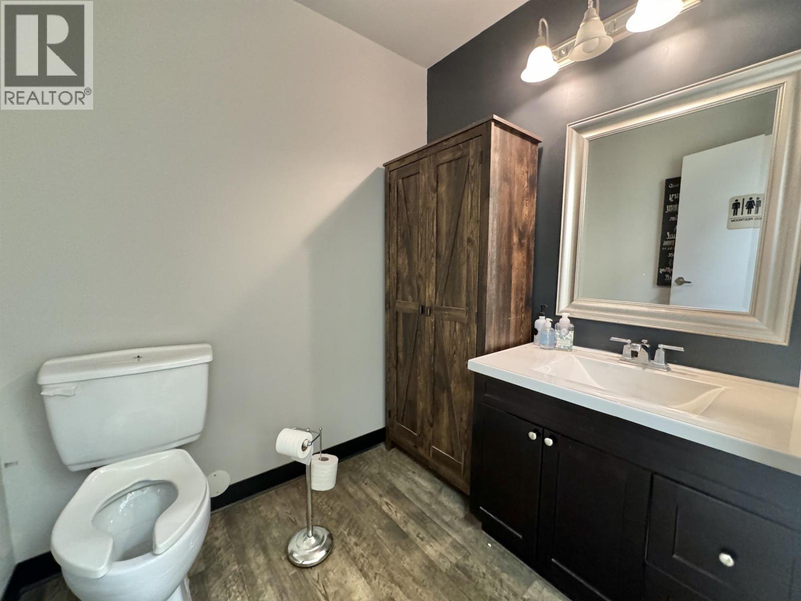 2 25 S Fourth Avenue, Williams Lake, BC