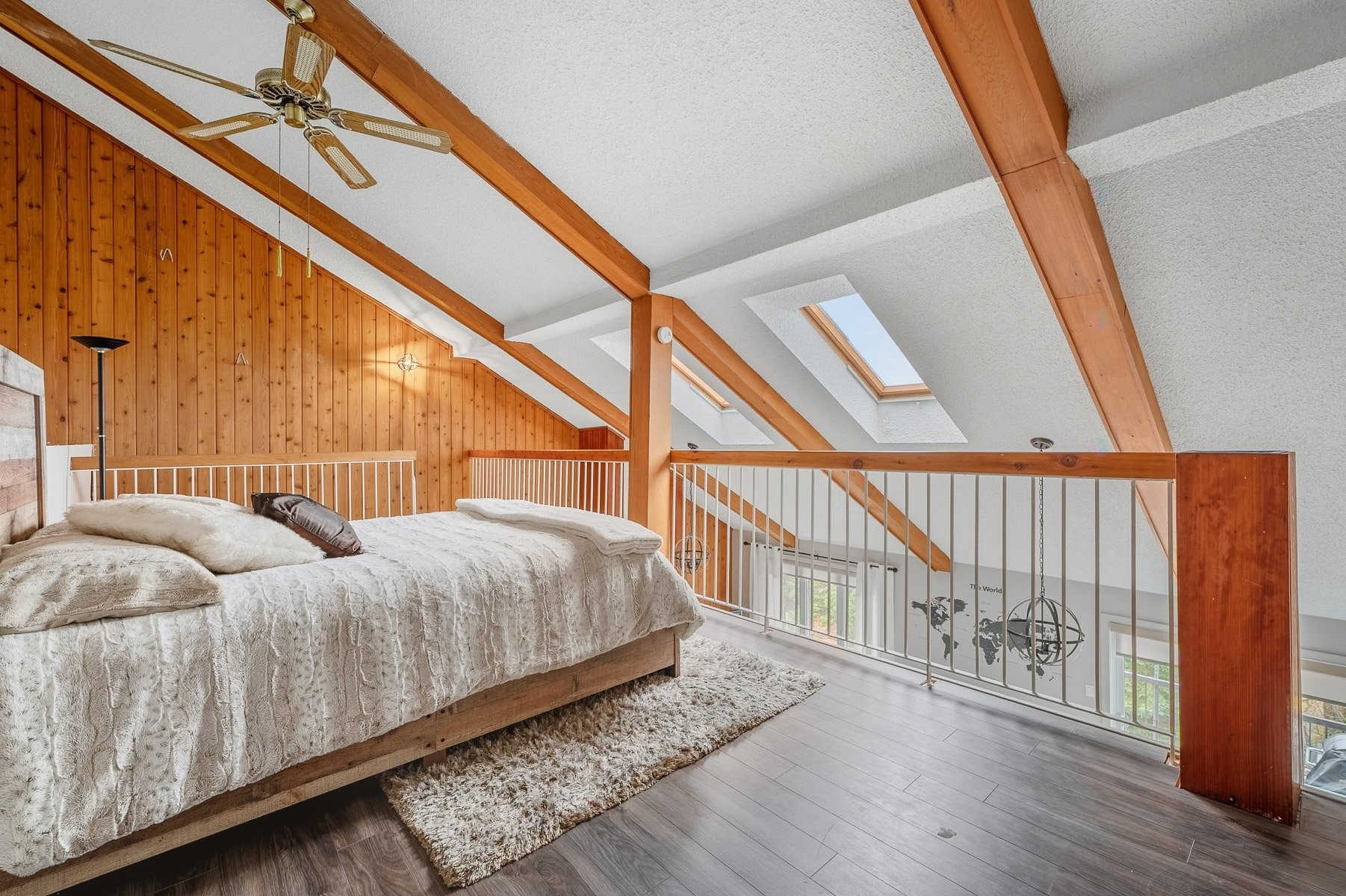Master Bedroom - 201-111 Av. Hochar, Saint-Sauveur, QC - Indoor Photo Showing Other Room