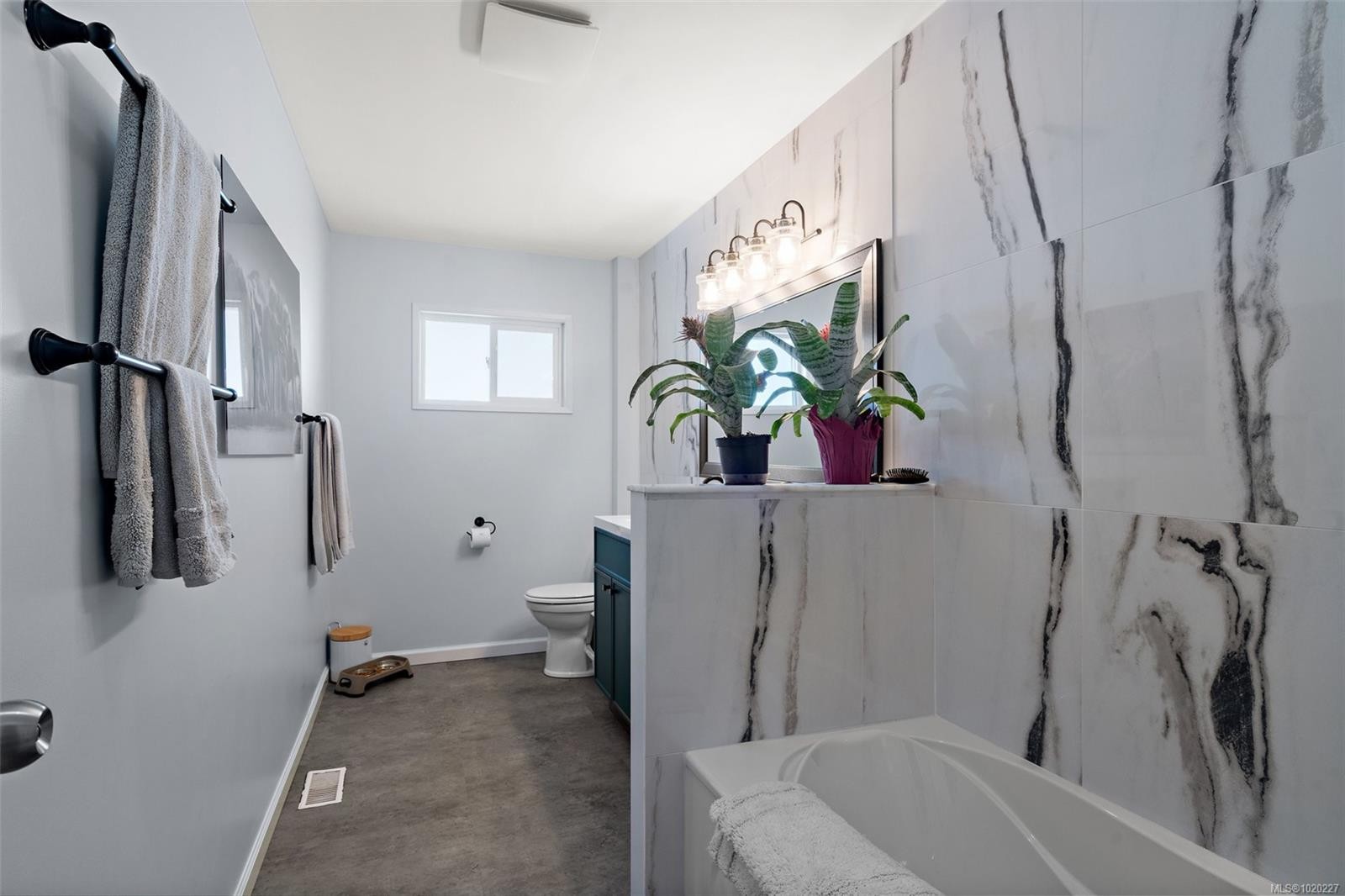 3915 Gilbert Dr, Metchosin, BC