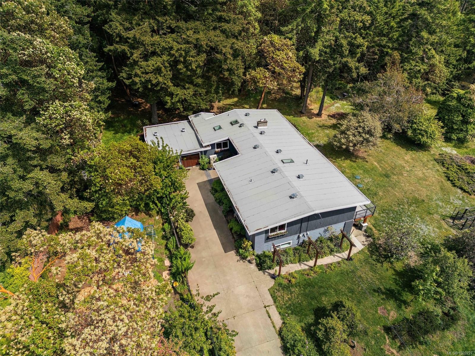 3915 Gilbert Dr, Metchosin, BC