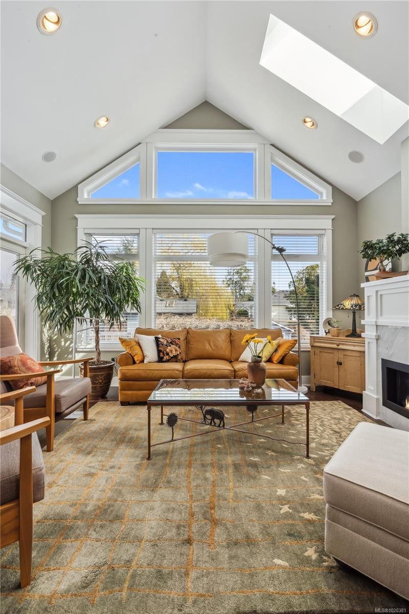 2443 Florence St, Oak Bay, BC