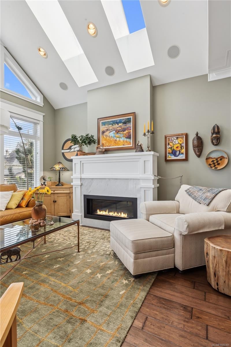 2443 Florence St, Oak Bay, BC