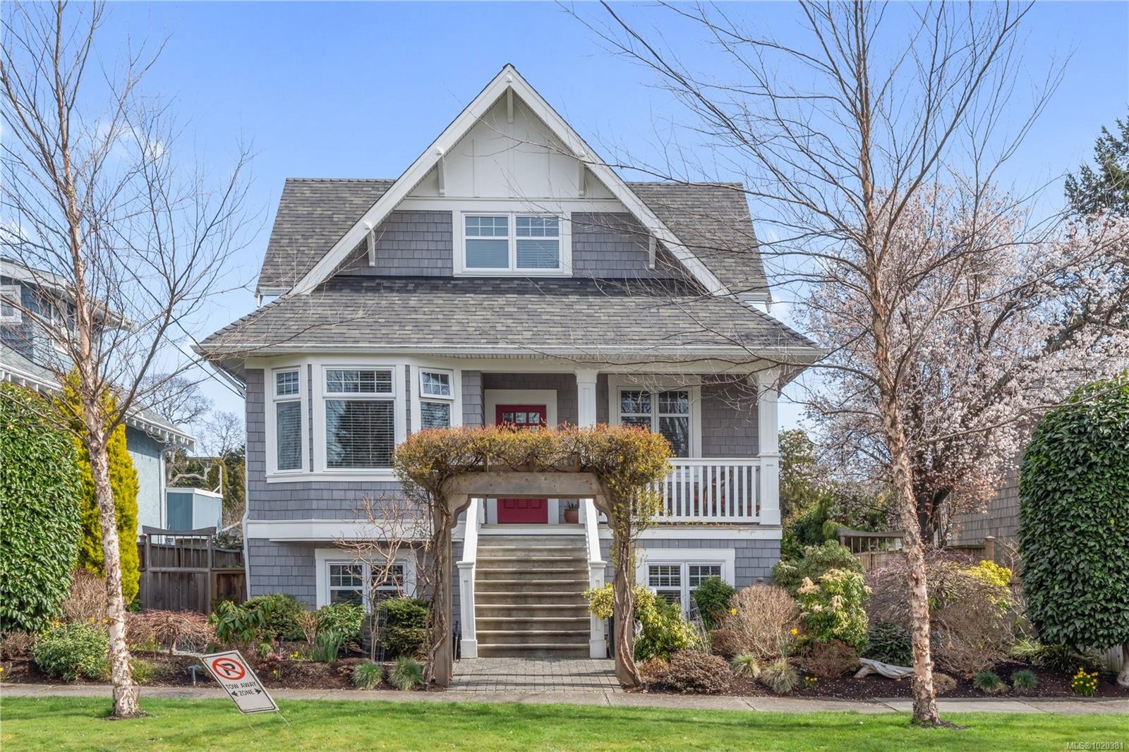 2443 Florence St, Oak Bay, BC