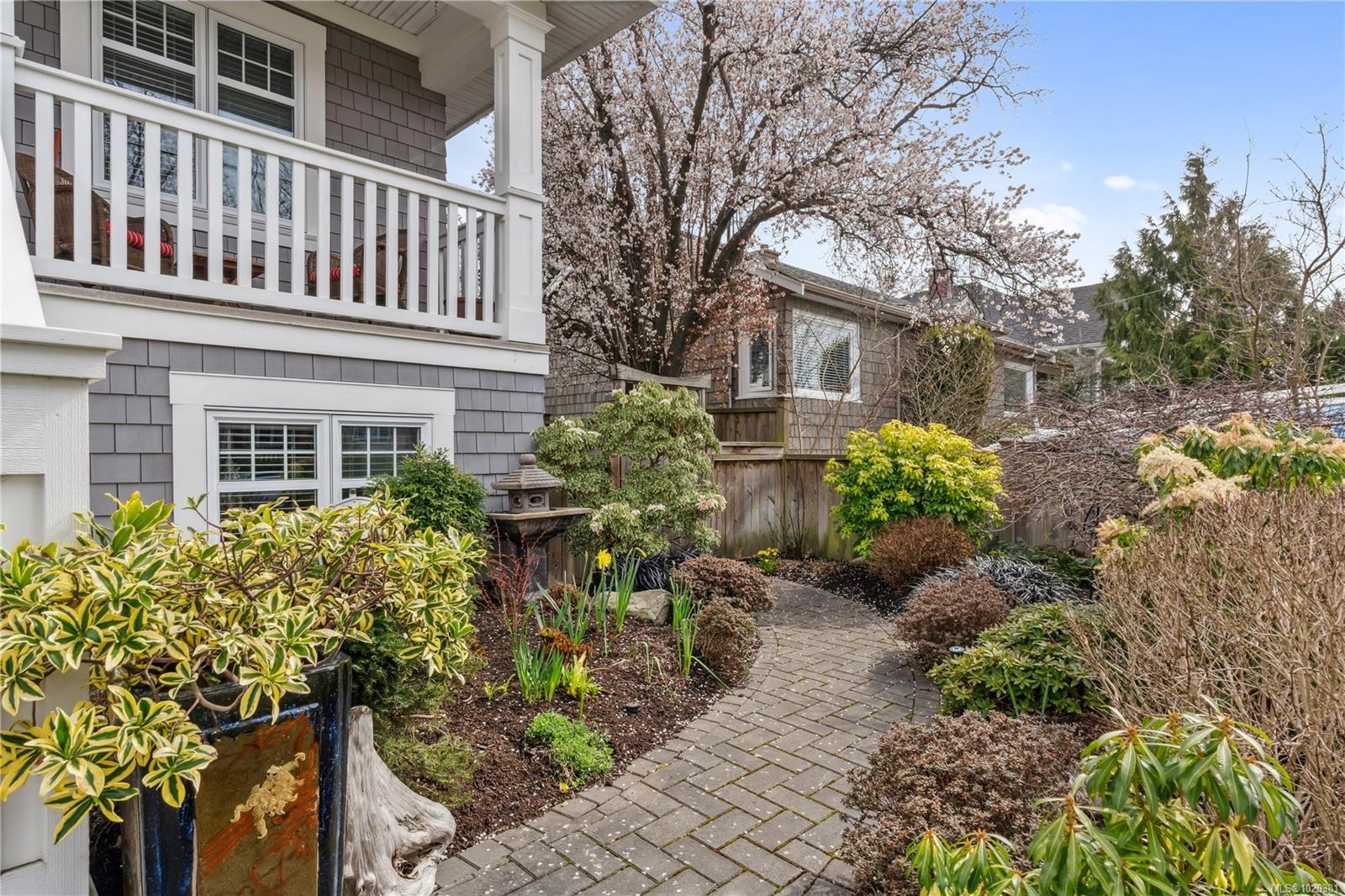 2443 Florence St, Oak Bay, BC