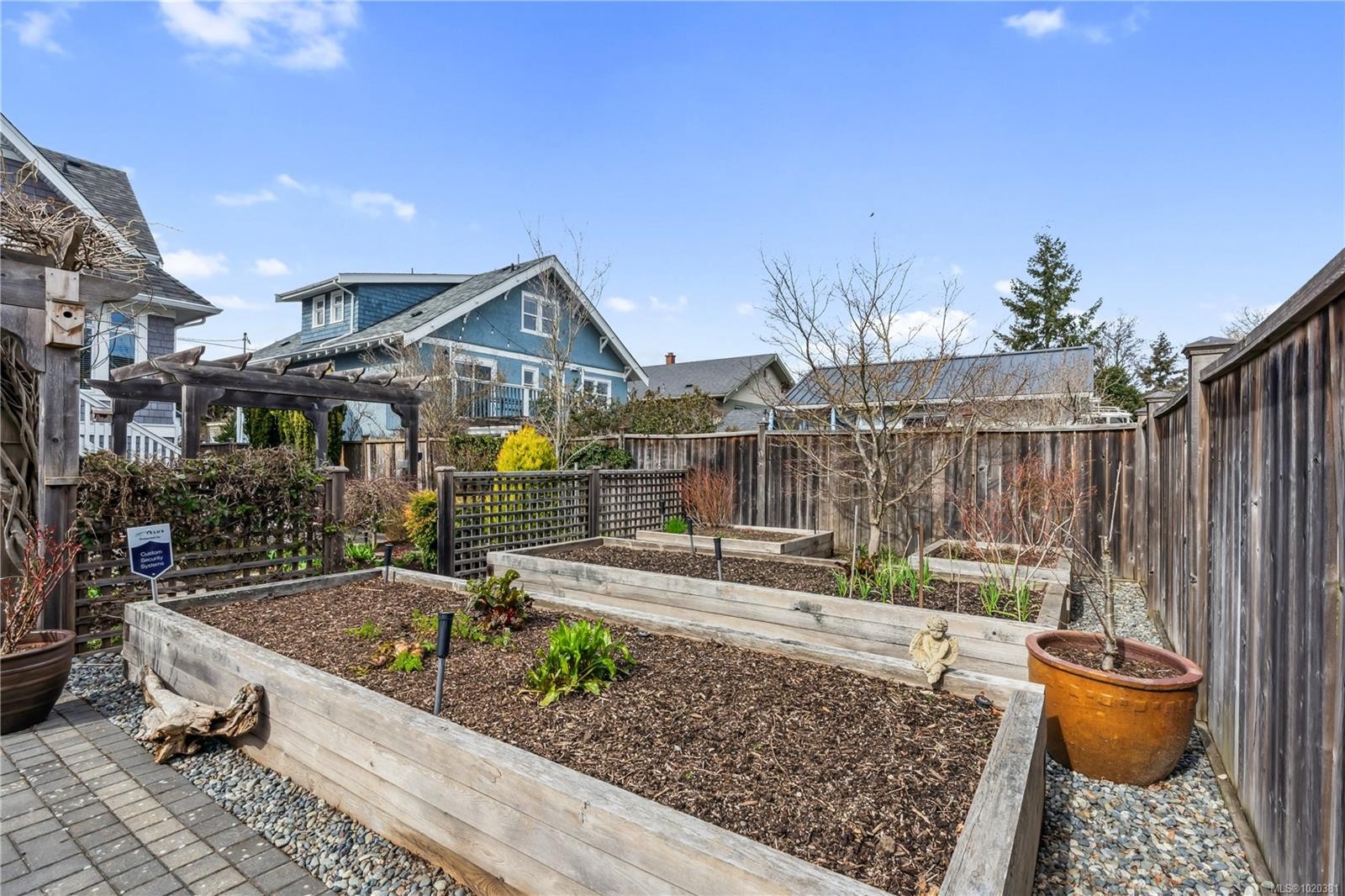 2443 Florence St, Oak Bay, BC