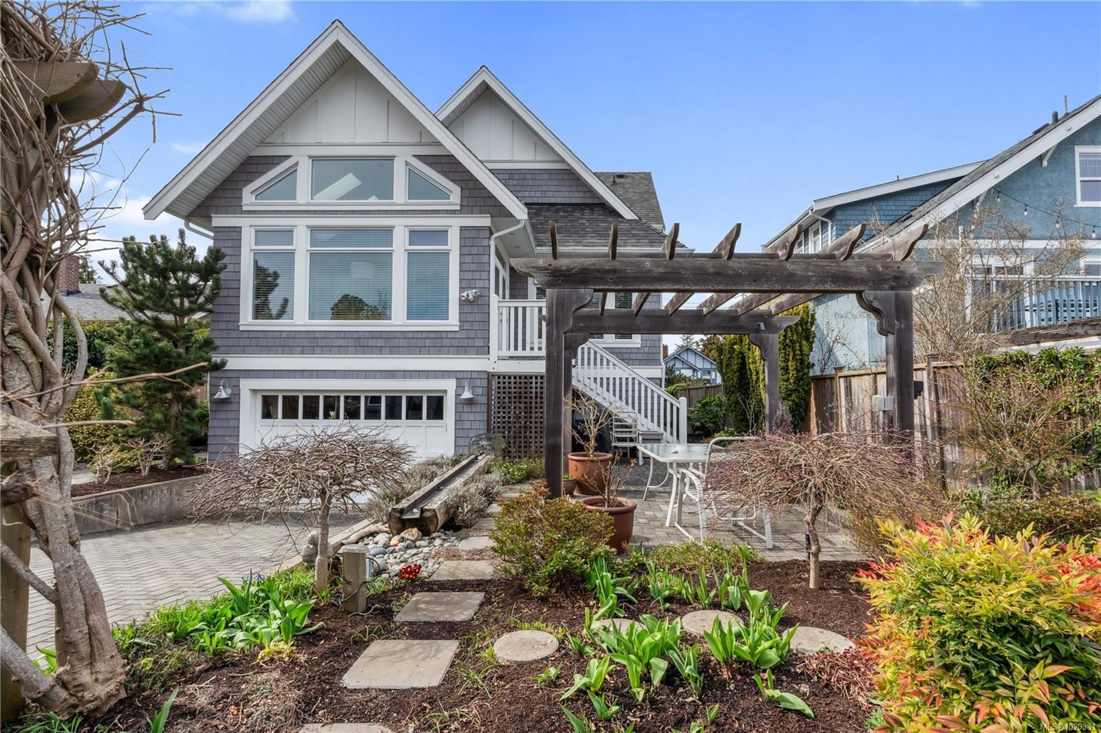 2443 Florence St, Oak Bay, BC